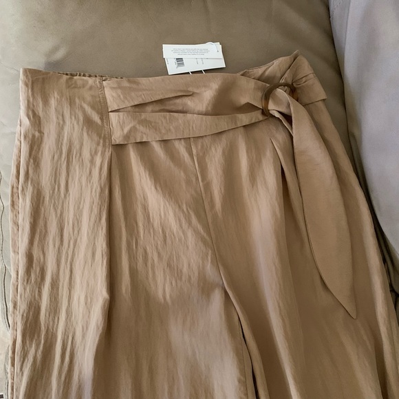 VINCE Tie-Front Wide-Leg Pant - Picture 10 of 17